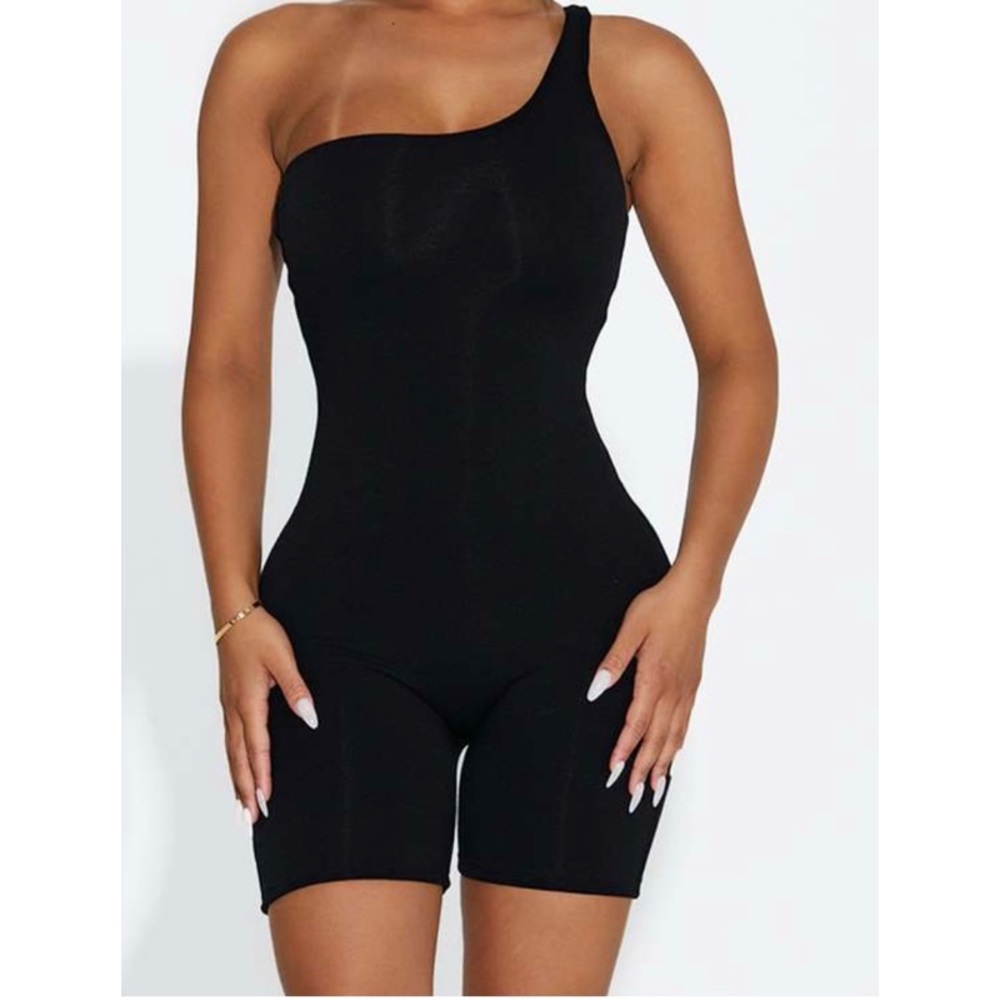 Naked wardrobe one shoulder romper